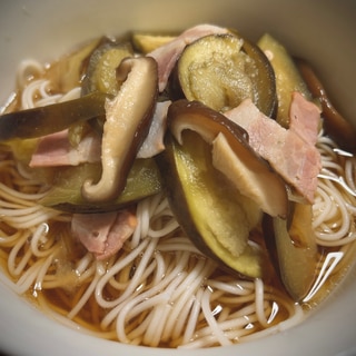 【簡単】ベーコンとなすの煮麺